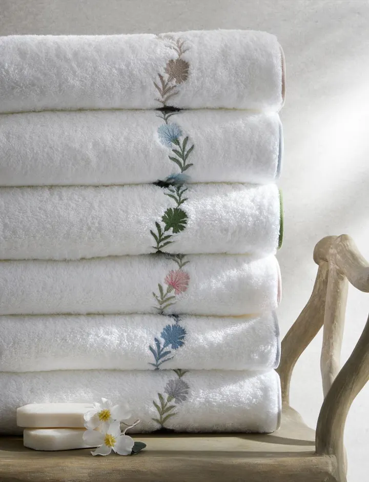 A view of stacked Daphne Bath