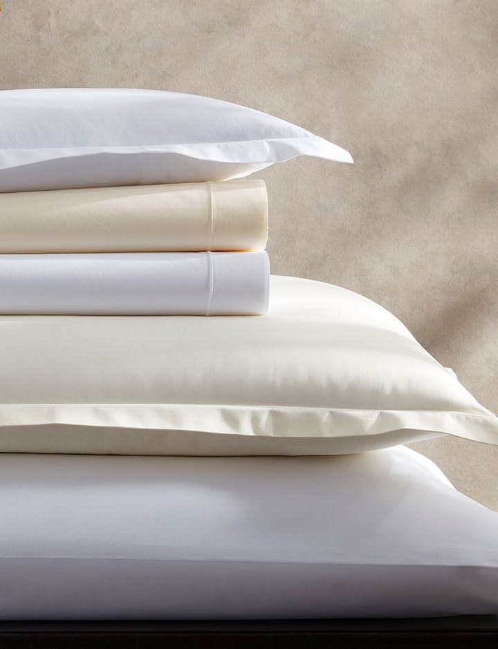 A stack of the Ceylon Satin Stitch style.