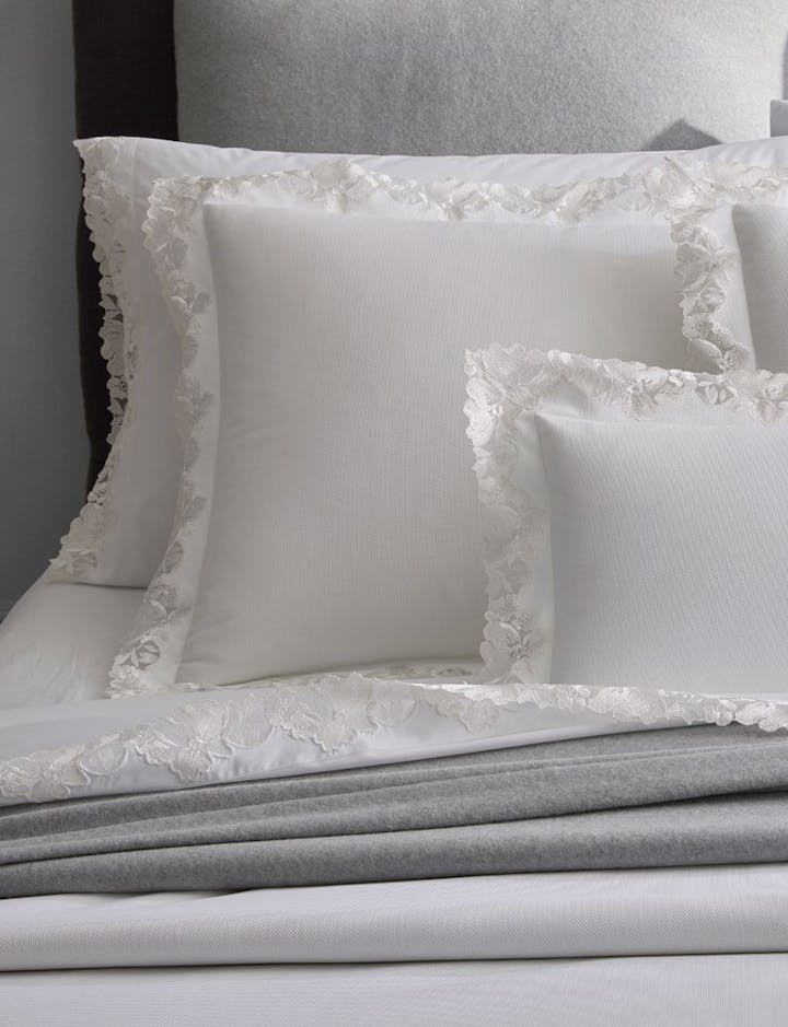 A view of the Virginia pillowcase