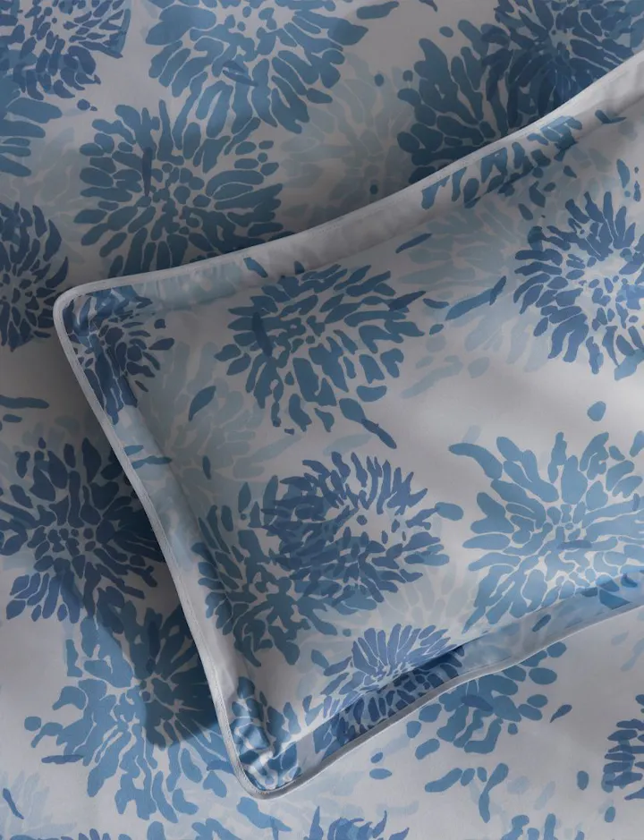 A view of Chrysanthemum bed linens