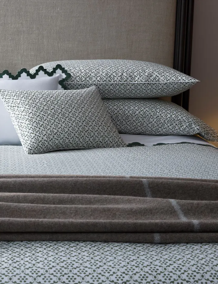 An view of a Giza Towel Stack